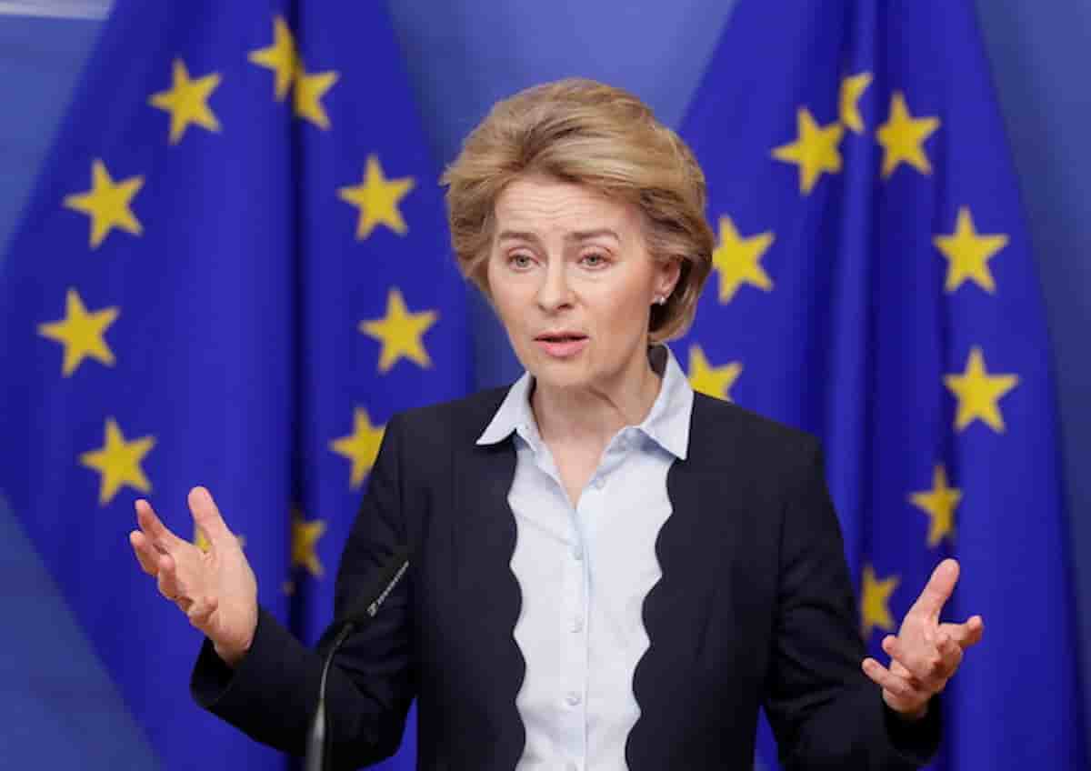 Ursula Von der Leyen fa 50 km col jet privato per andare al vertice.... sulla transizione ecologica