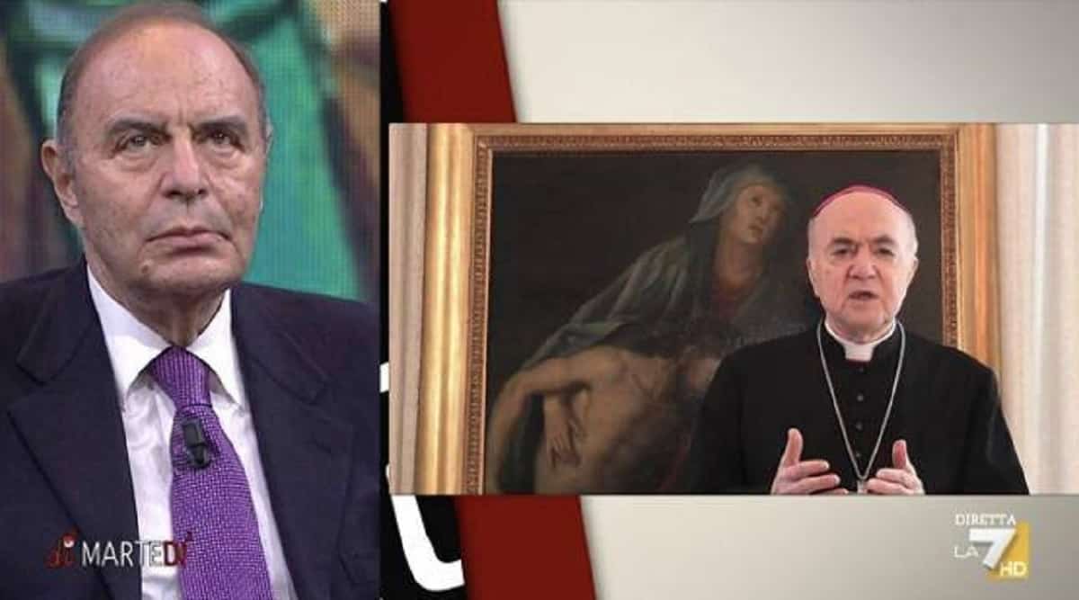 Nel segno della croce benedetta la menzogna feroce