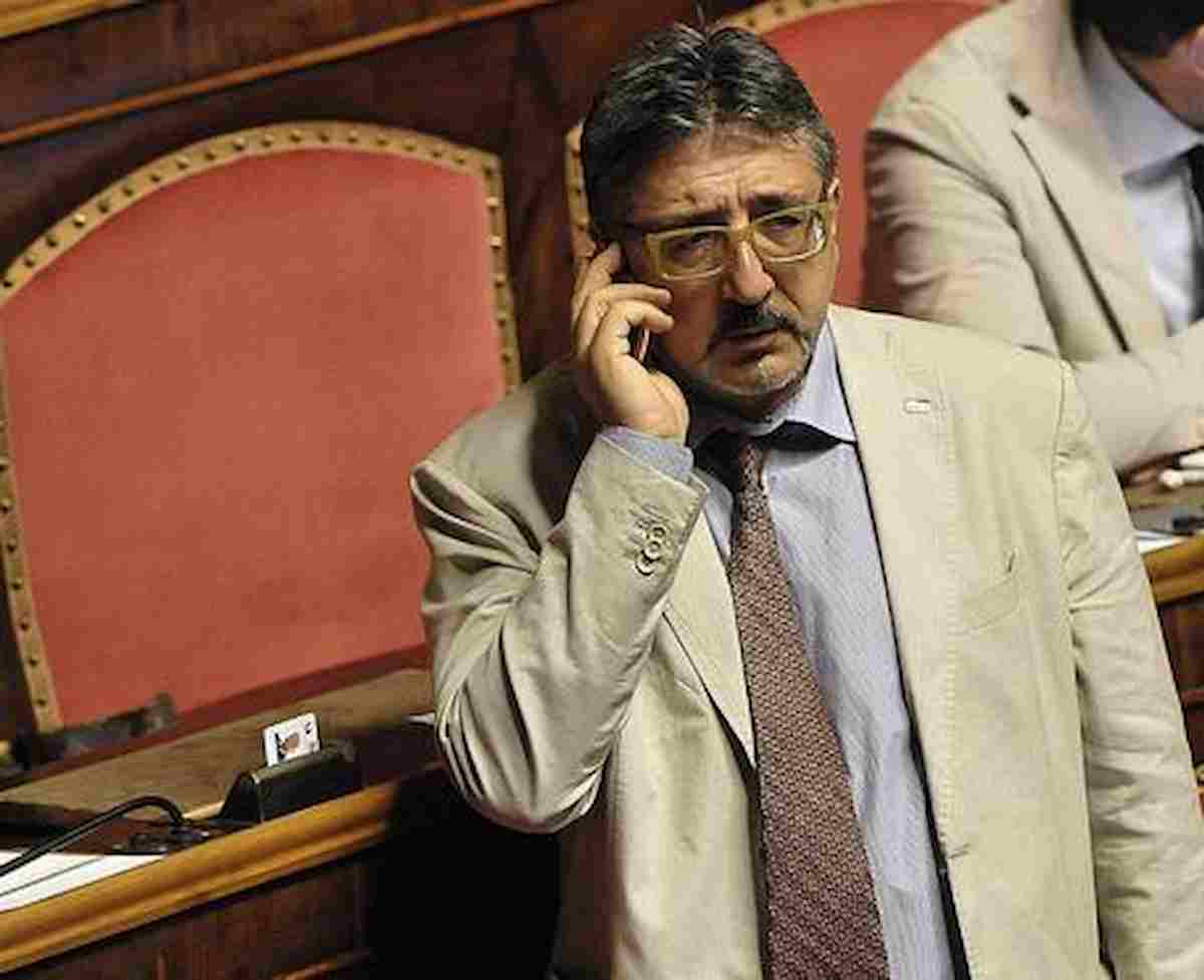 Bartolomeo Pepe, l'ex senatore M5s morto per Covid a 59 anni: era un convinto No Vax