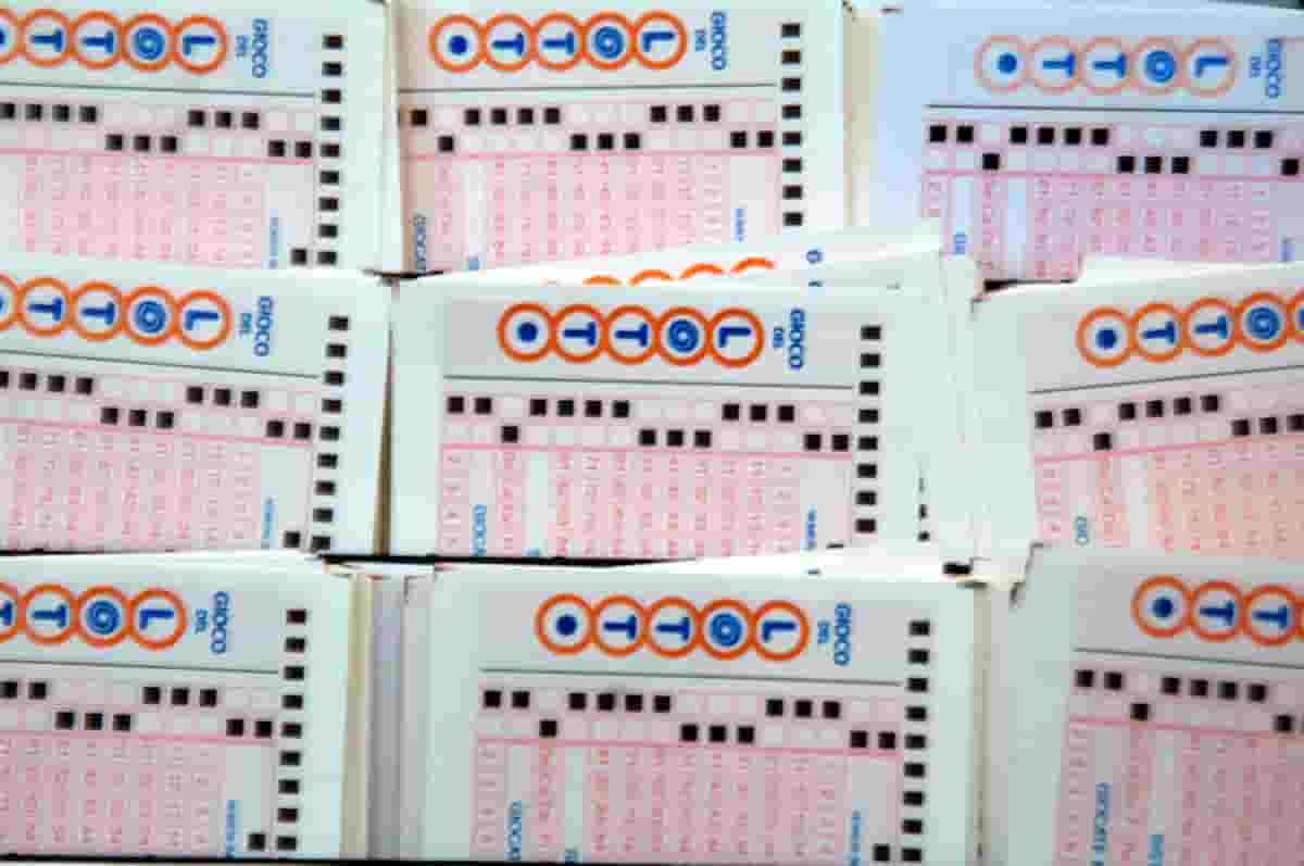 Lotto e Simbolotto, estrazione oggi giovedì 2 dicembre 2021: numeri e simboli vincenti di oggi