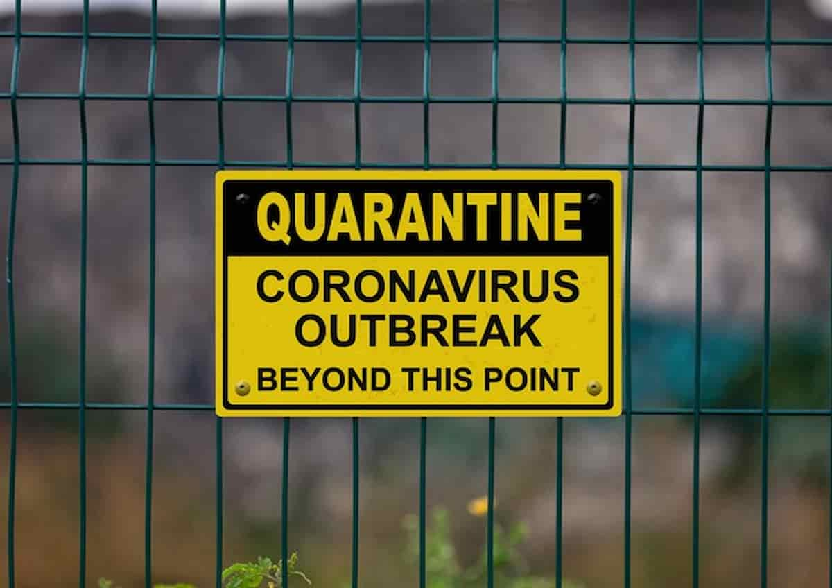 Usa, quarantena ridotta a 5 giorni per positivi al Covid asintomatici e niente isolamento per chi ha fatto il booster