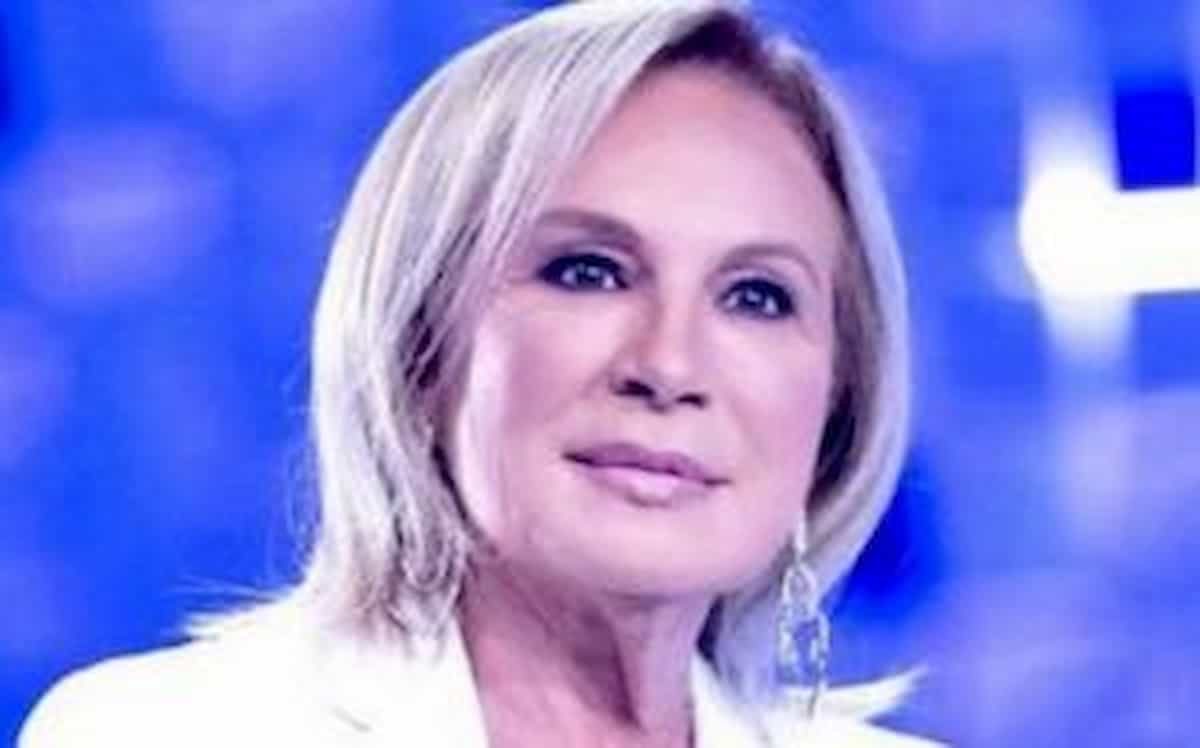 Rosanna Lambertucci, chi è l’ospite de I soliti ignoti del 6 dicembre: biografia, marito, figlia, malattia, lutto