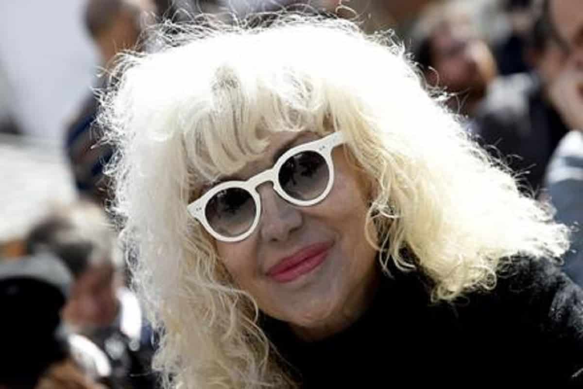 Donatella Rettore chi è, età, dove e quando è nata, marito, figli, vita privata, Sanremo, malattia, dove vive, biografia e carriera