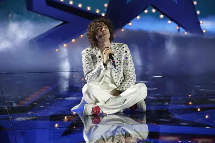 Sangiovanni chi è, età, dove e quando è nato, vero nome, fidanzata, vita privata, Sanremo, dove vive, Instagram, biografia e carriera