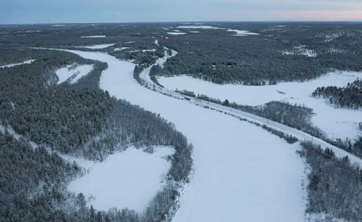 L'Artico si scioglie: possibili danni per decine di miliardi di dollari. A rischio strade, industrie e case