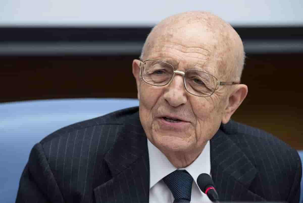 Sabino Cassese chi è, età, moglie, figli, curriculum, padre Leopoldo, vita privata, e carriera del giurista