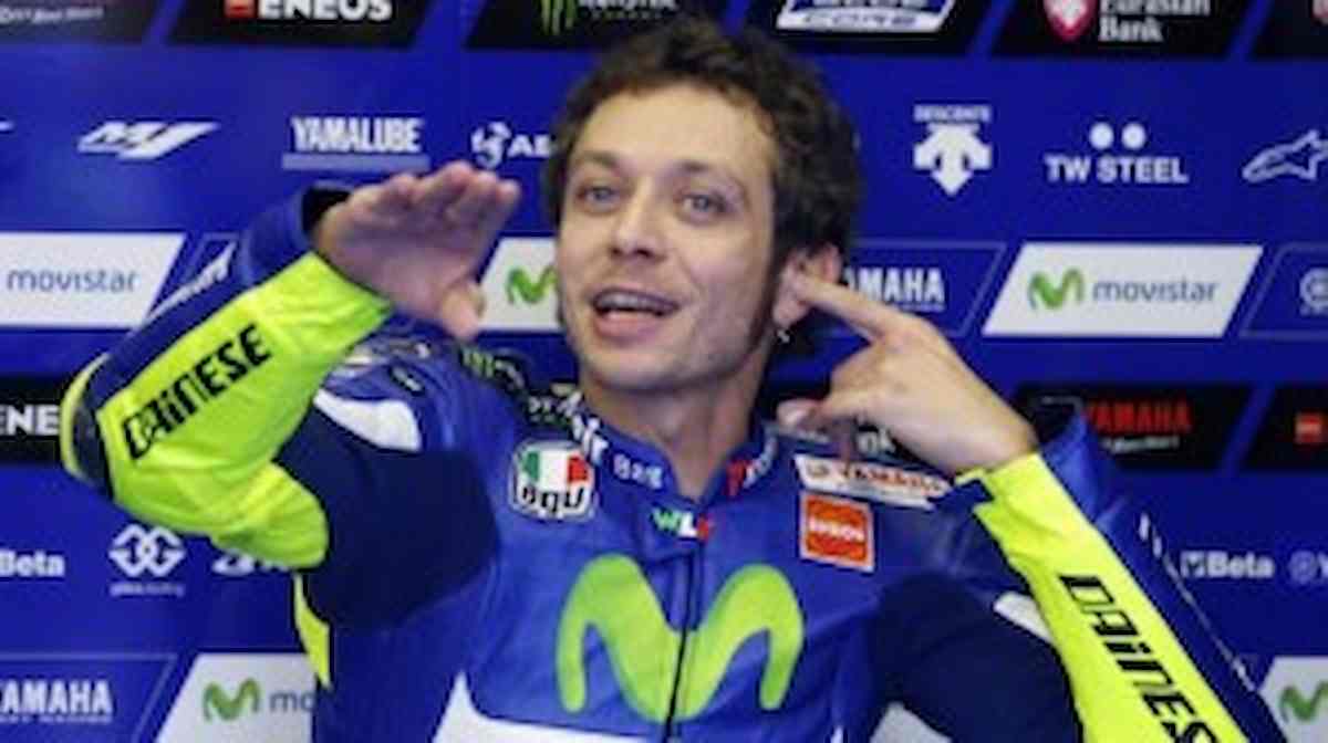 Valentino Rossi passa alle auto e riparte dal GT World Challenge con l'Audi R8 LMS del team WRT