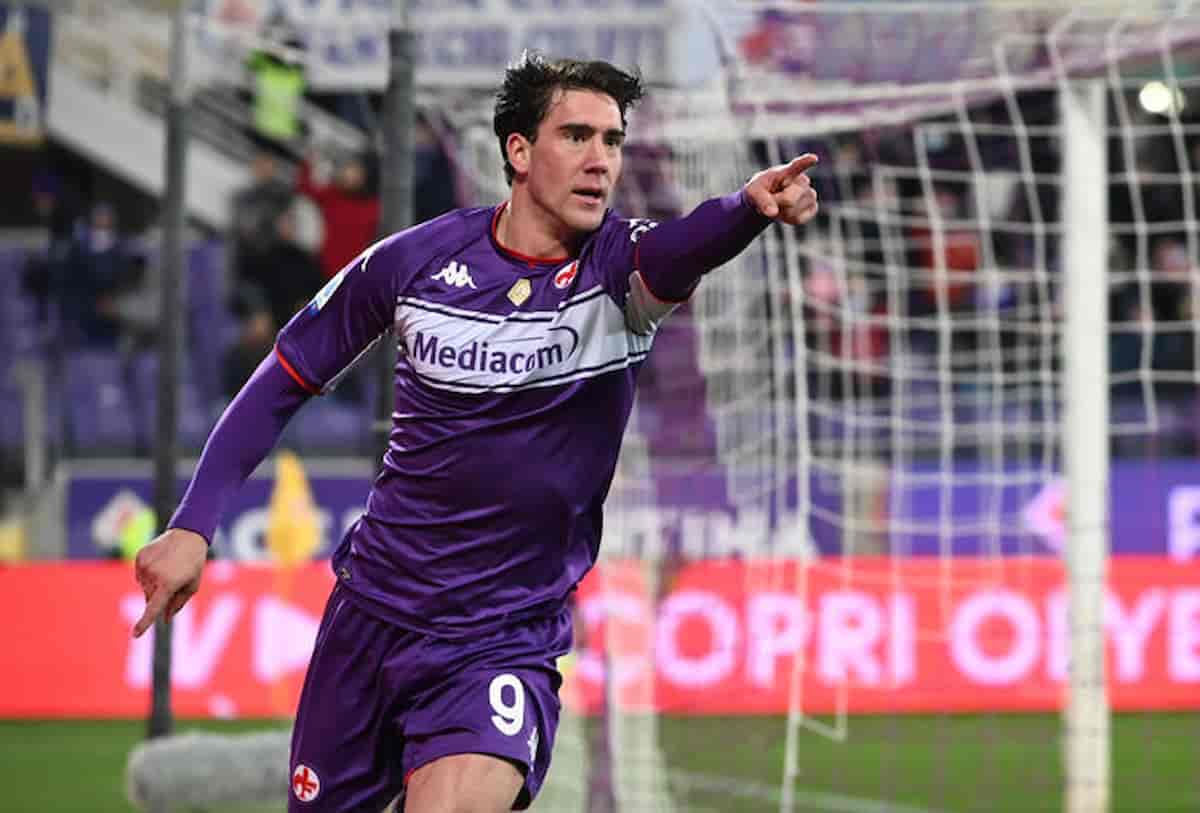 Calciomercato Juventus, Vlahovic resta in pole: l'attaccante della Fiorentina ha rifiutato l'Arsenal, i dettagli