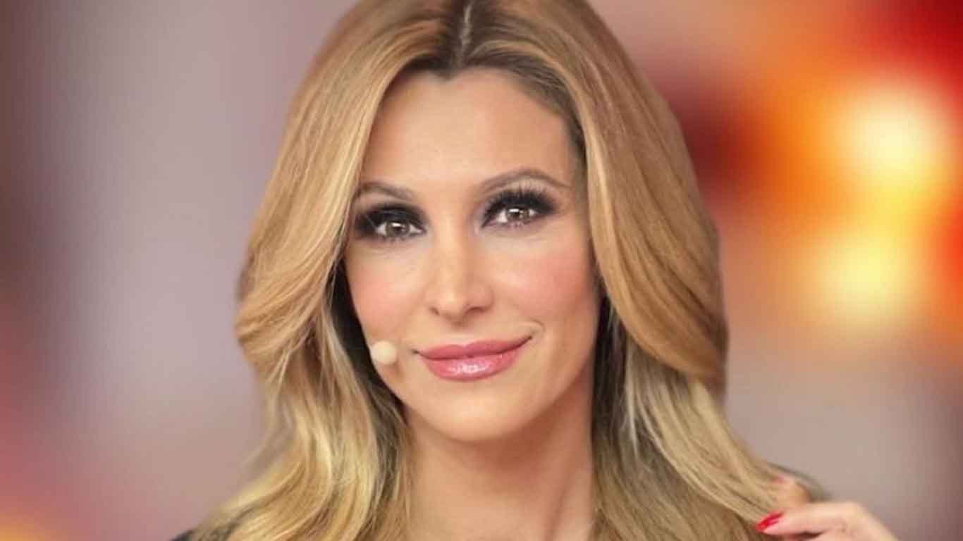 Adriana Volpe chi è, età, dove e quando è nata, Chicco Cangini, figli, vita privata, Magalli, Instagram, dove vive, biografia e carriera