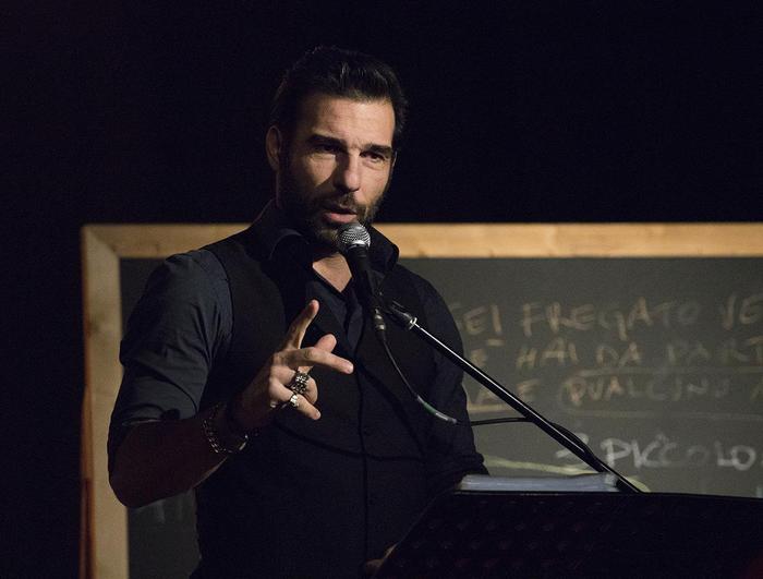 Edoardo Leo chi è, età, dove e quando è nato, moglie, figli, vita privata, dove vive, Instagram, Lasciarsi un giorno a Roma, biografia e carriera