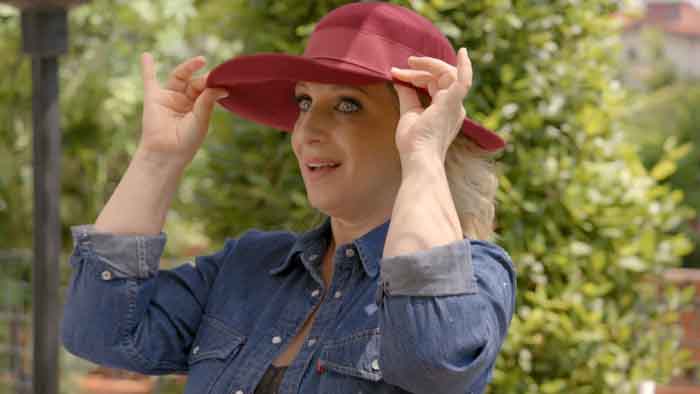 Katia Follesa chi è, età, dove e quando è nata, Angelo Pisani, figlia, vita privata, Instagram, malattia, dove vive, biografia e carriera