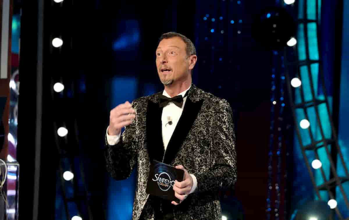 Festival di Sanremo scaletta seconda serata: cantanti, ospiti, è il giorno di Checco Zalone