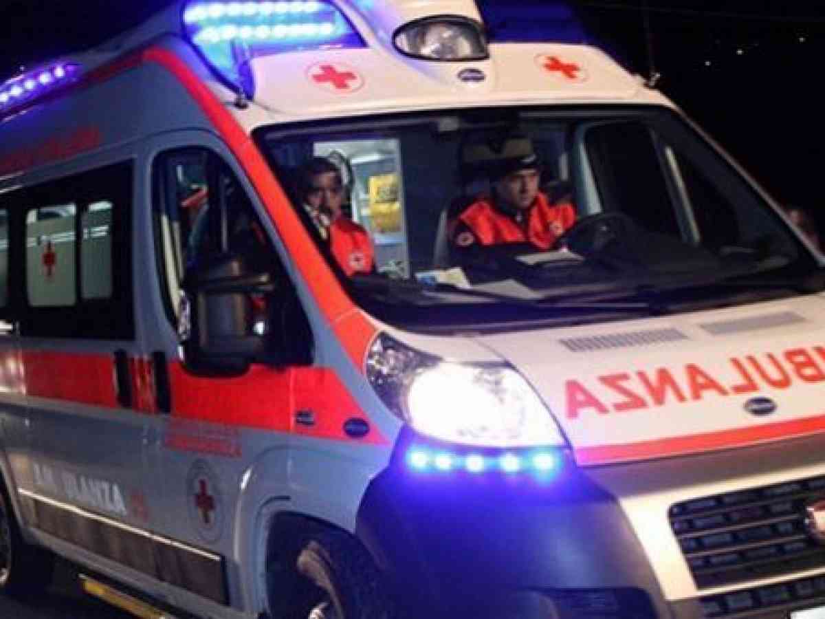 Mentana, ubriaco invade marciapiede con l'auto: travolto e ucciso il dentista Luca Colasanti