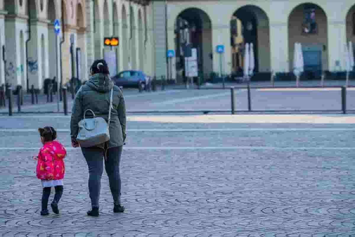 Assegno unico, domande per averlo solo una su sette. Eppure da giugno si perdono soldi.