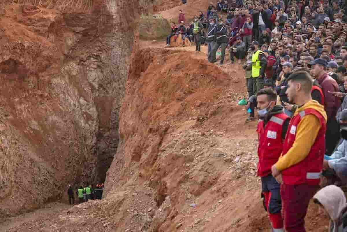 Marocco, Ryan, bambino di 5 anni, in un pozzo: i soccorritori hanno raggiunto il tunnel. "Lo tireremo fuori"