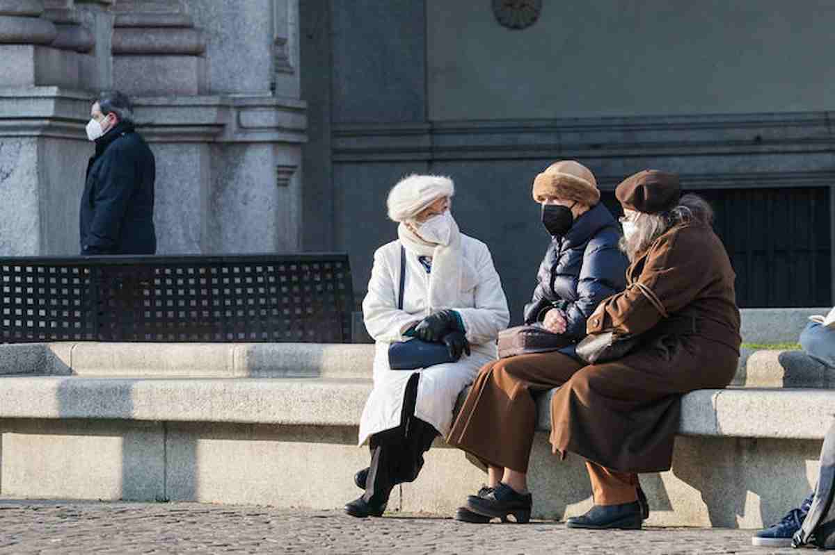 mascherine foto ansa