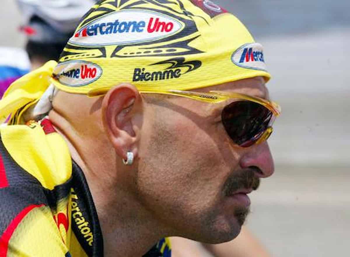 Giallo Pantani, la terza inchiesta a 18 anni dalla morte: spuntano due escort, un taxista e un pusher