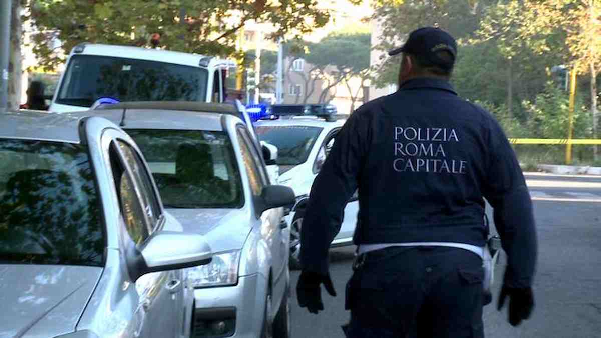 polizia roma ansa