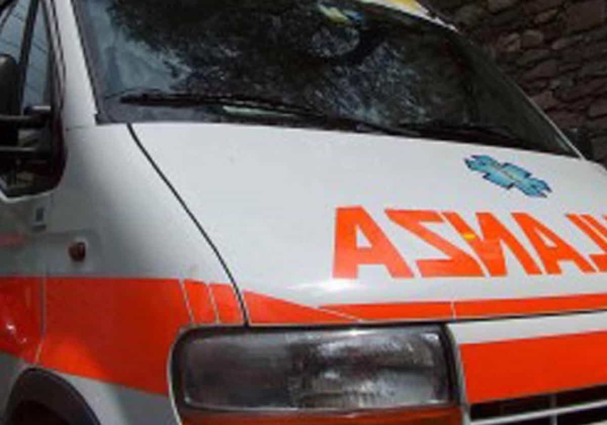 Saluzzo, auto si ribalta e finisce fuori strada sulla provinciale 589: due morti