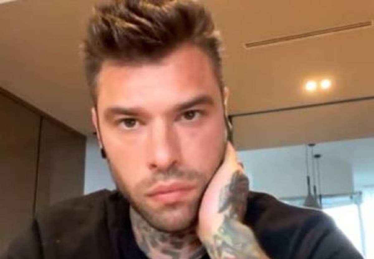 Fedez operato al San Raffaele. Il Corriere: "Esami per stabilire il percorso di cure". Chiara Ferragni: "Presto sarà a casa"