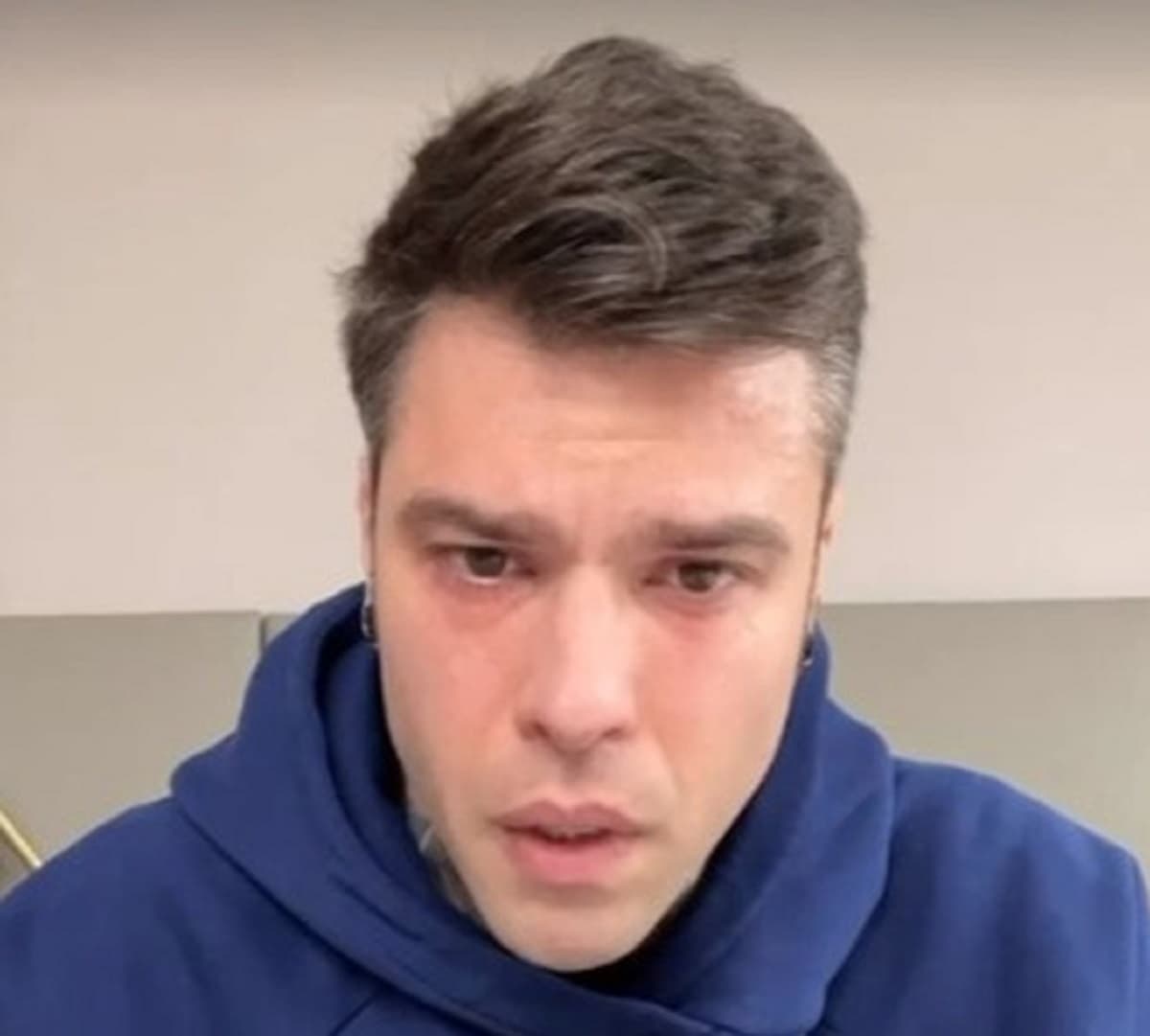 Fedez e la malattia: "Oggi è un giorno importante. Grazie alla mia famiglia e ai miei amici"