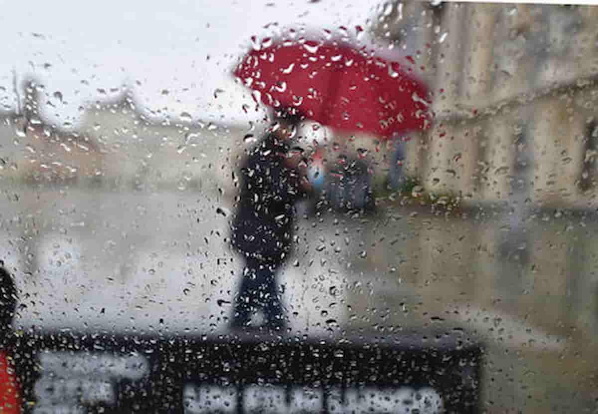 Meteo, previsioni del tempo weekend (12 e 13 marzo): piogge al Sud e freddo polare al Nord