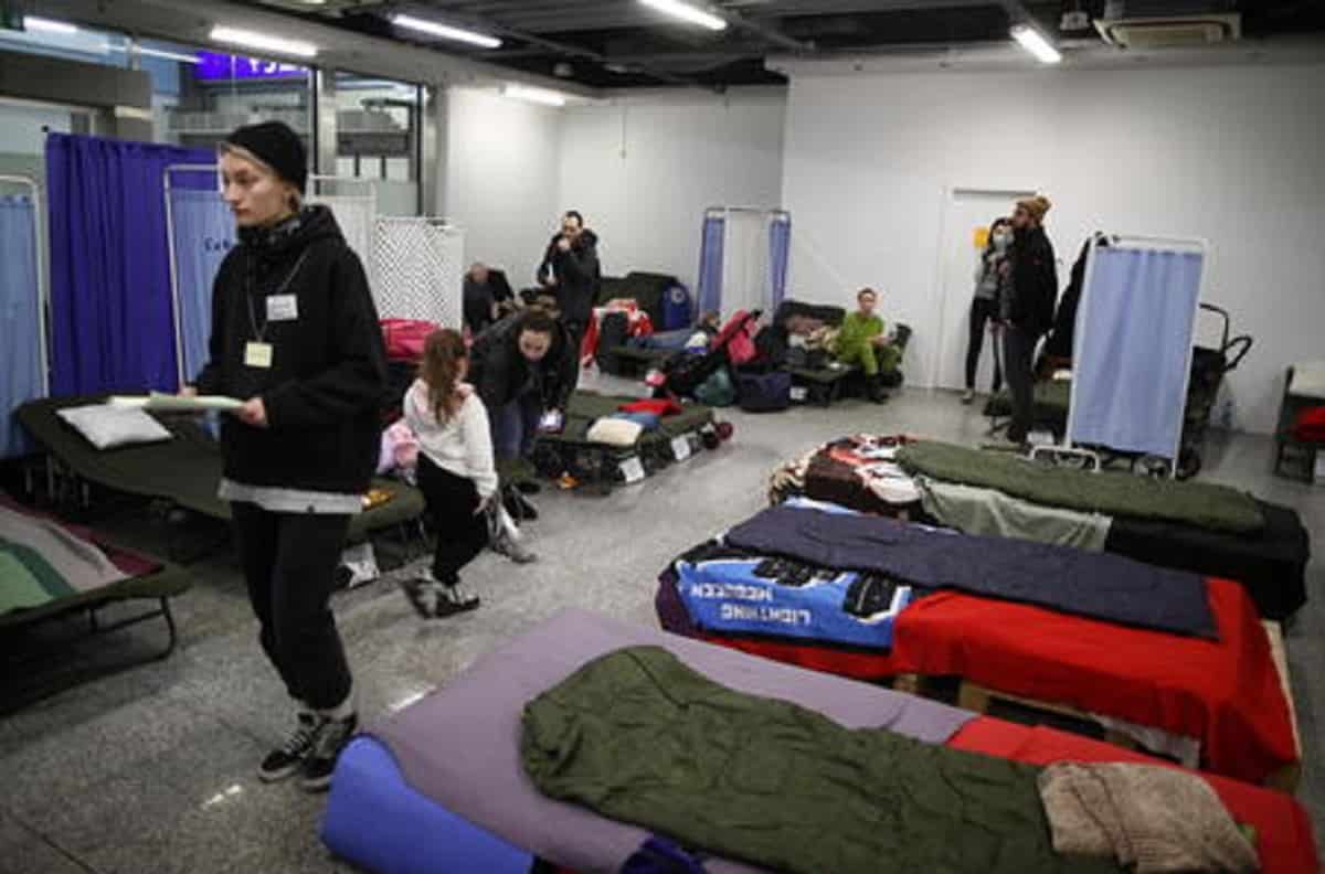 Mariupol, l'evacuazione è stata rinviata: i russi non hanno rispettato il cessate il fuoco