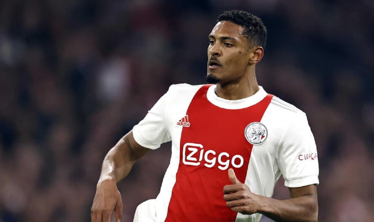 Sebastien Haller, vertice tra Inter e agenti calciatore. Chi è l'attaccante che piace ai nerazzurri