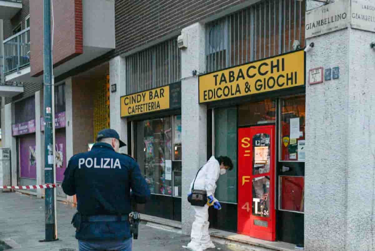 Via Giambellino, Milano: figlio uccide a coltellate il padre che non voleva dargli i soldi