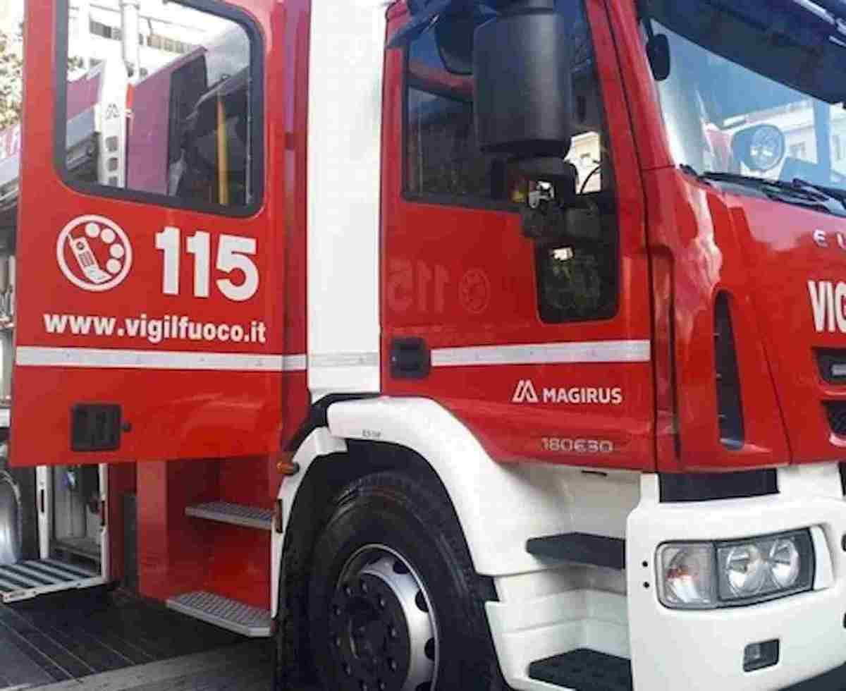 Firenze, incidente tra tir e auto in galleria A1: ma è una esercitazione