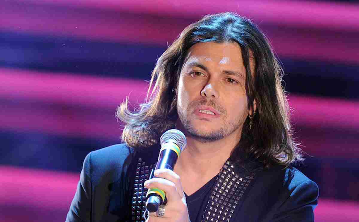 Gianluca Grignani chi è, età, dove e quando è nato, moglie, figli, dove vive, Instagram, vita privata, Sanremo, biografia e carriera