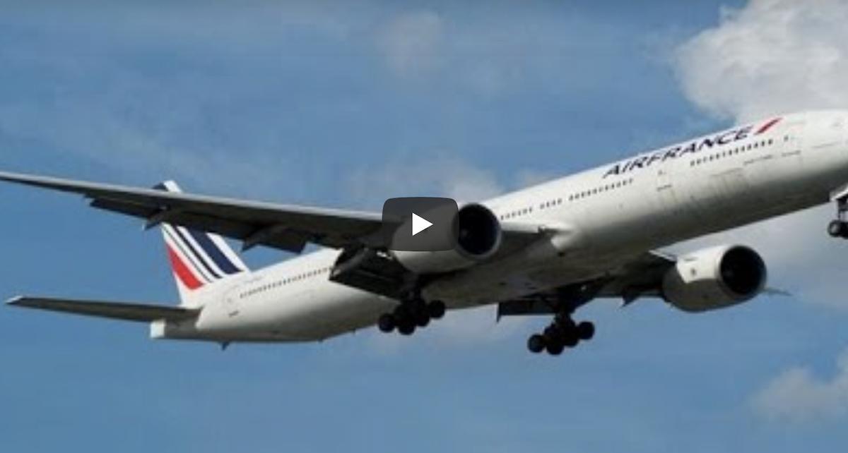 Boeing 777 Air France, paura sul volo New York-Parigi: "L'aereo non risponde ai comandi". L'audio dei piloti