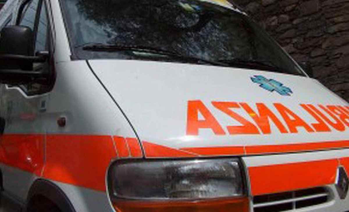 ambulanza, foto ansa