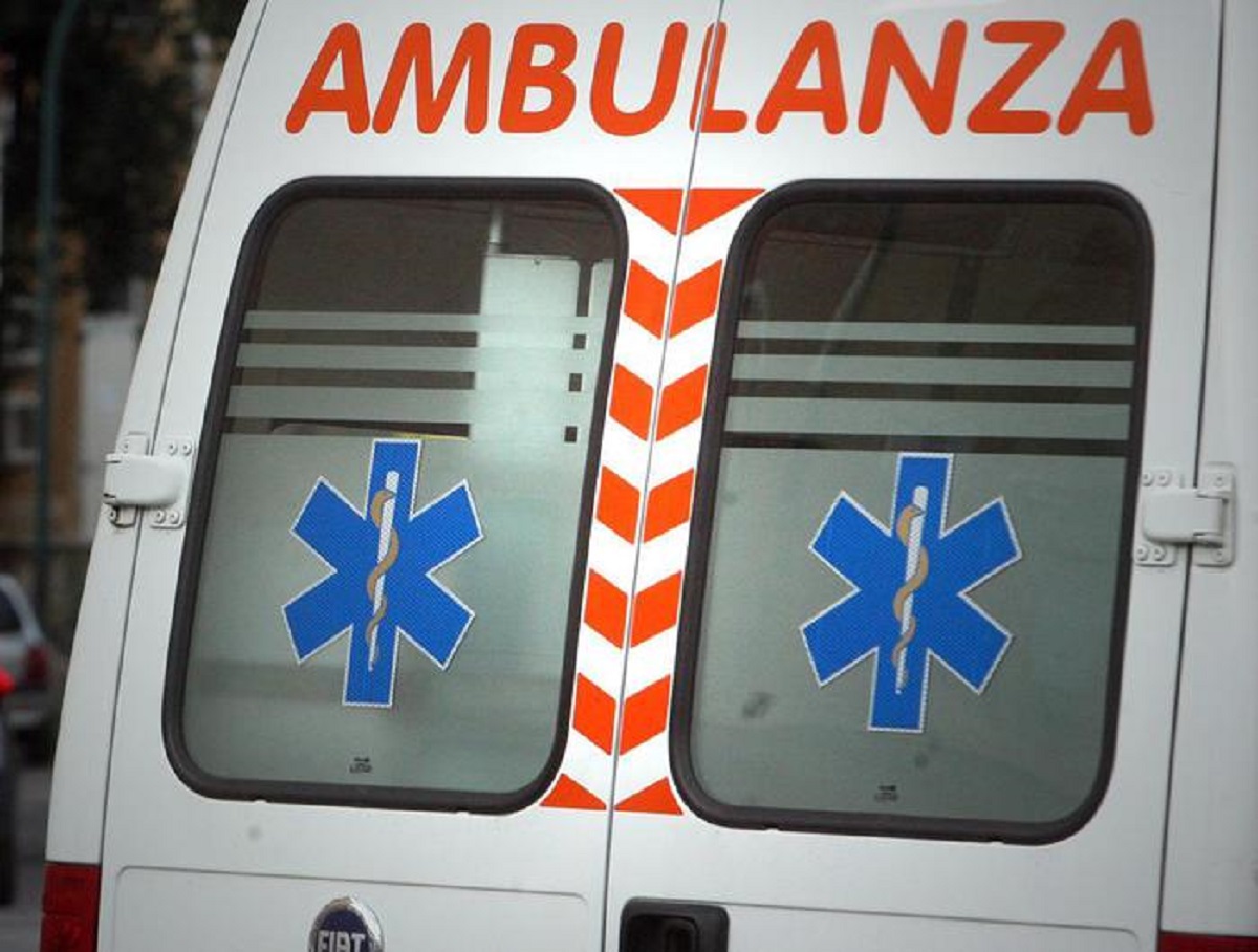 ambulanza, foto ansa