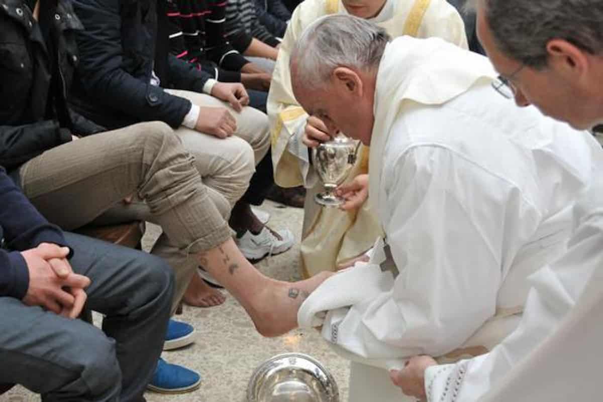 papa francesco giovedì santo