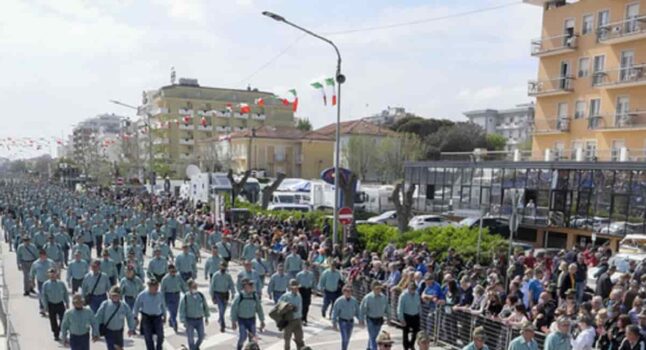 Sonia Alvisi cittadina prima che donna: raro. Maschi prima che uomini, quelli del "a che ora apri le gambe": troppi.
