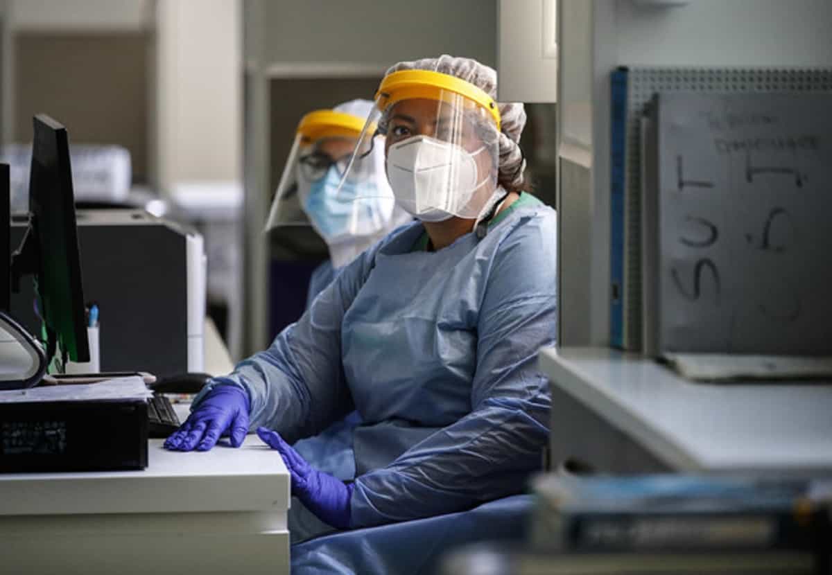 Coronavirus, il bollettino del 2 maggio: 18.896 nuovi casi e 124 morti nelle ultime 24 ore