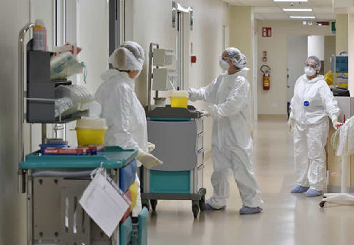 Coronavirus, il bollettino del 23 maggio: 9.820 nuovi casi e 80 morti nelle ultime 24 ore