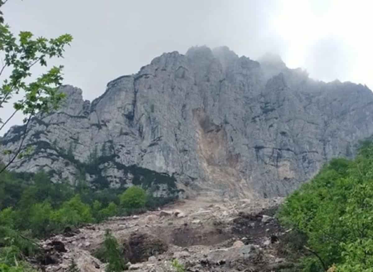 Trentino, grossa frana sul gruppo del Brenta: caduti massi di grandi dimensioni
