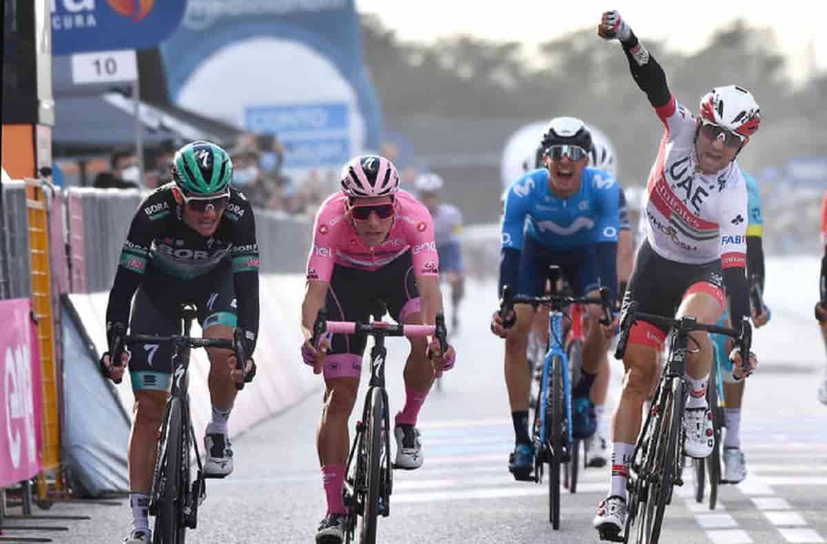 Capolavoro Ciccone, vince in solitaria a Cogne la tappa n.15 del Giro d’Italia. Carapaz maglia rosa