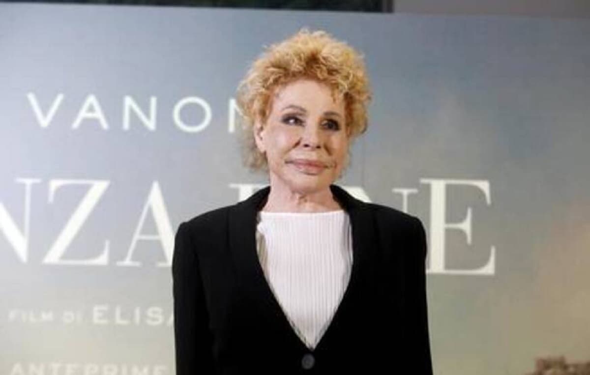 Ornella Vanoni chi è: dove e quando è nata, età, altezza, figli, marito, Gino Paoli e vita privata