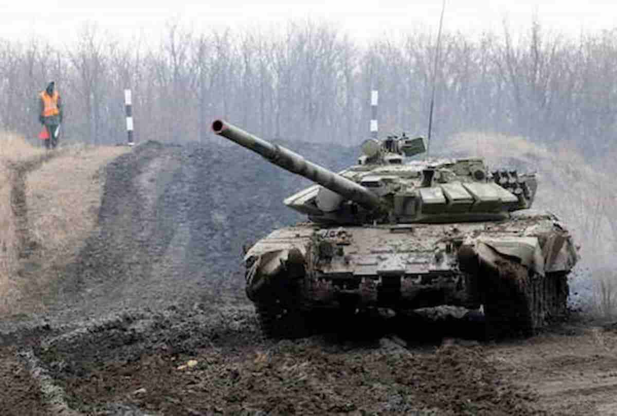 Filorussi annunciano: "Sfondate le difese ucraine nel Lugansk". Bombe su Zaporizhzhia, un morto