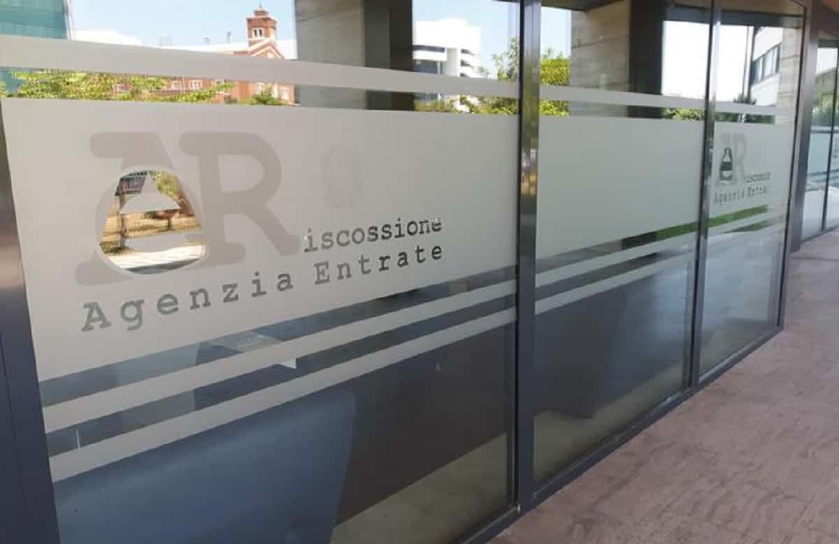 Sanatoria tasse da sei anni, 1 contribuente su 2 ha debiti con fisco. Ogni anno 80 mld in più di non pagato