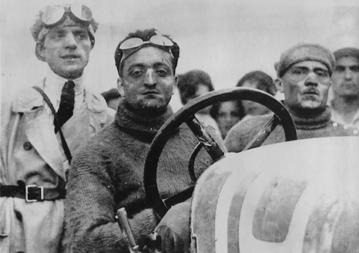 Il mito Ferrari conquista Hollywood, un film racconterà la leggenda del Drake con Adam Driver e Penelope Cruz