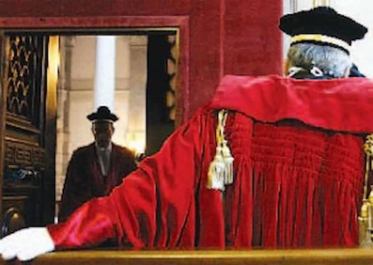 Giustizia, i quesiti del referendum, un avvocato spiega perché voterà No: è la lotta tra partiti e magistratura