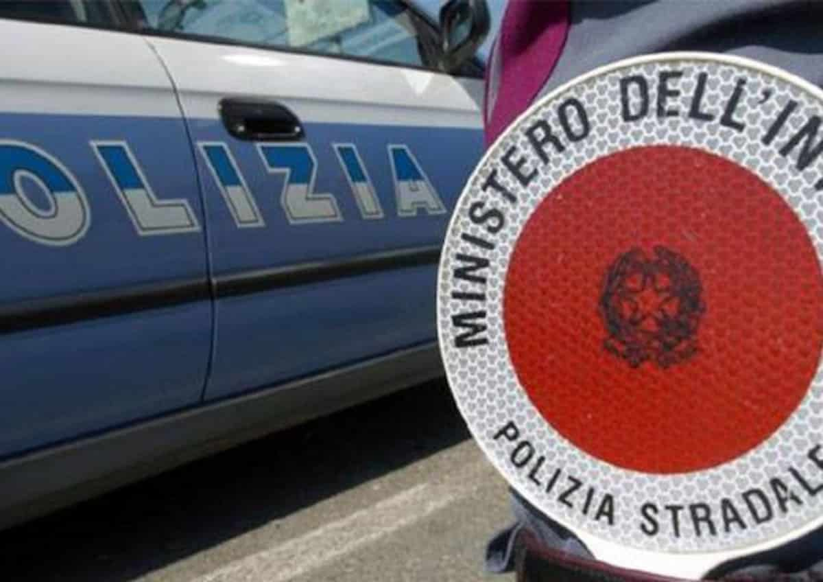 Palermo, trovato il cadavere di un uomo in un'auto in piazza Giachery. Indagini a tutto campo