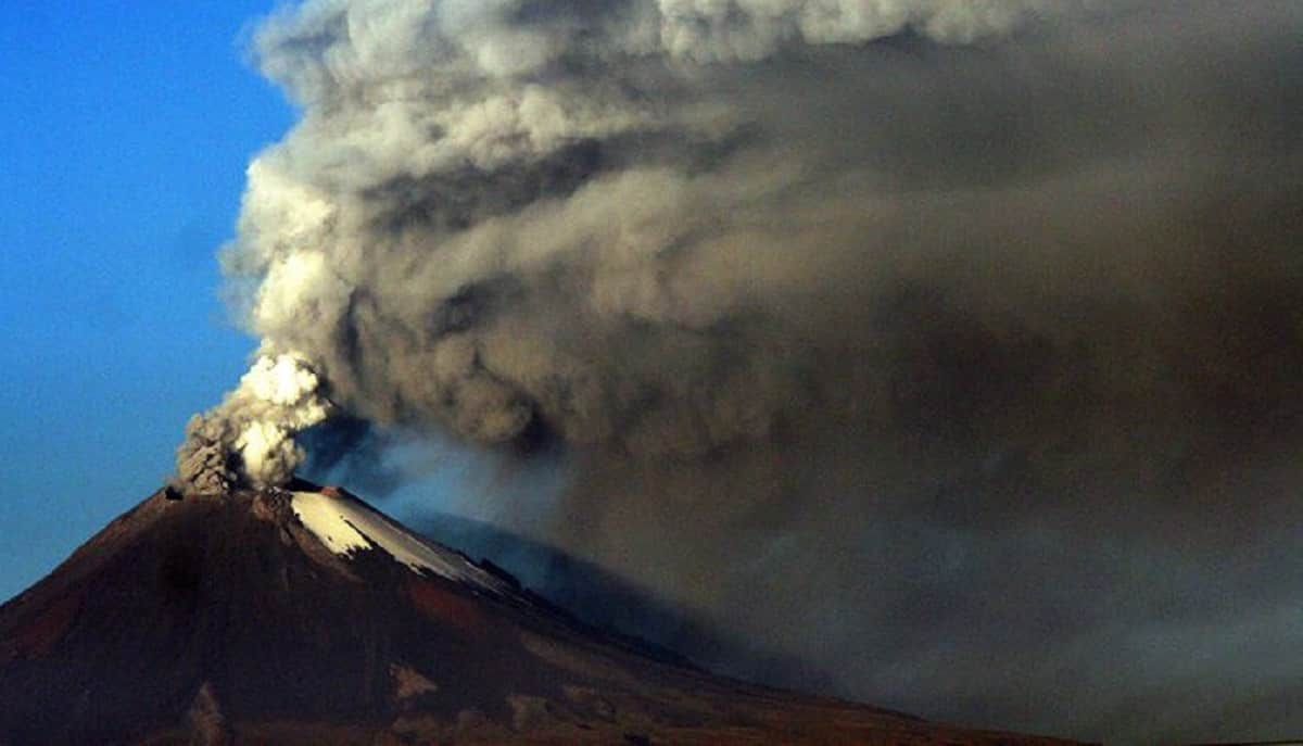 Vulcano Popocatepetl in Messico, donna perde la vita a causa dei detriti tossici