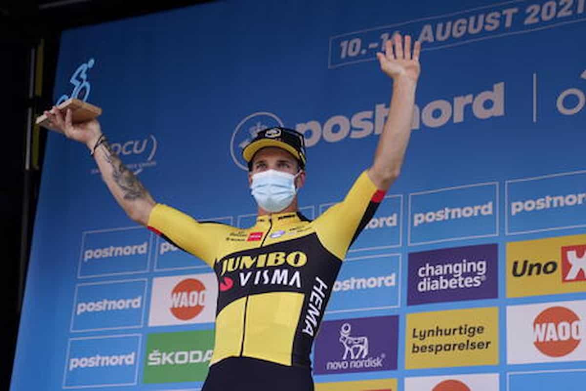 Il Tour de France saluta la Danimarca con la vittoria dell’olandese Gronewegen, Van Aert sempre in maglia gialla