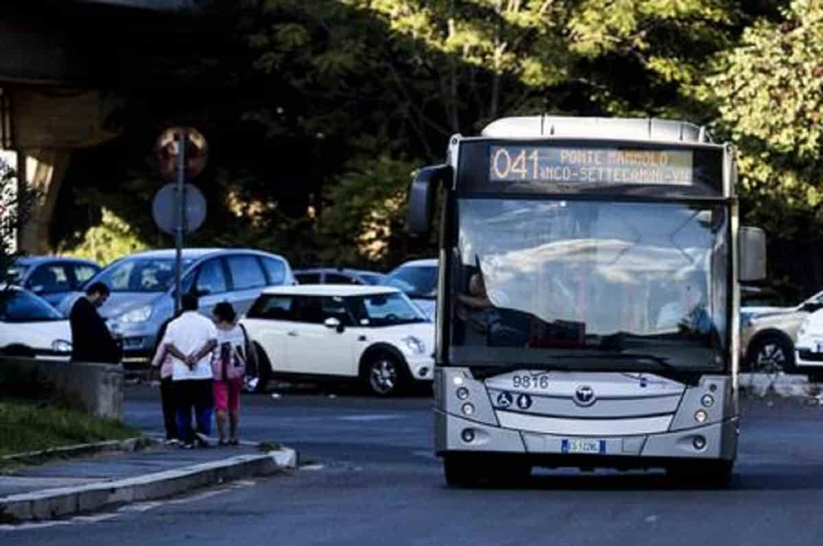 Bonus trasporto pubblico, al via da settembre: rimborso massimo di 60 euro