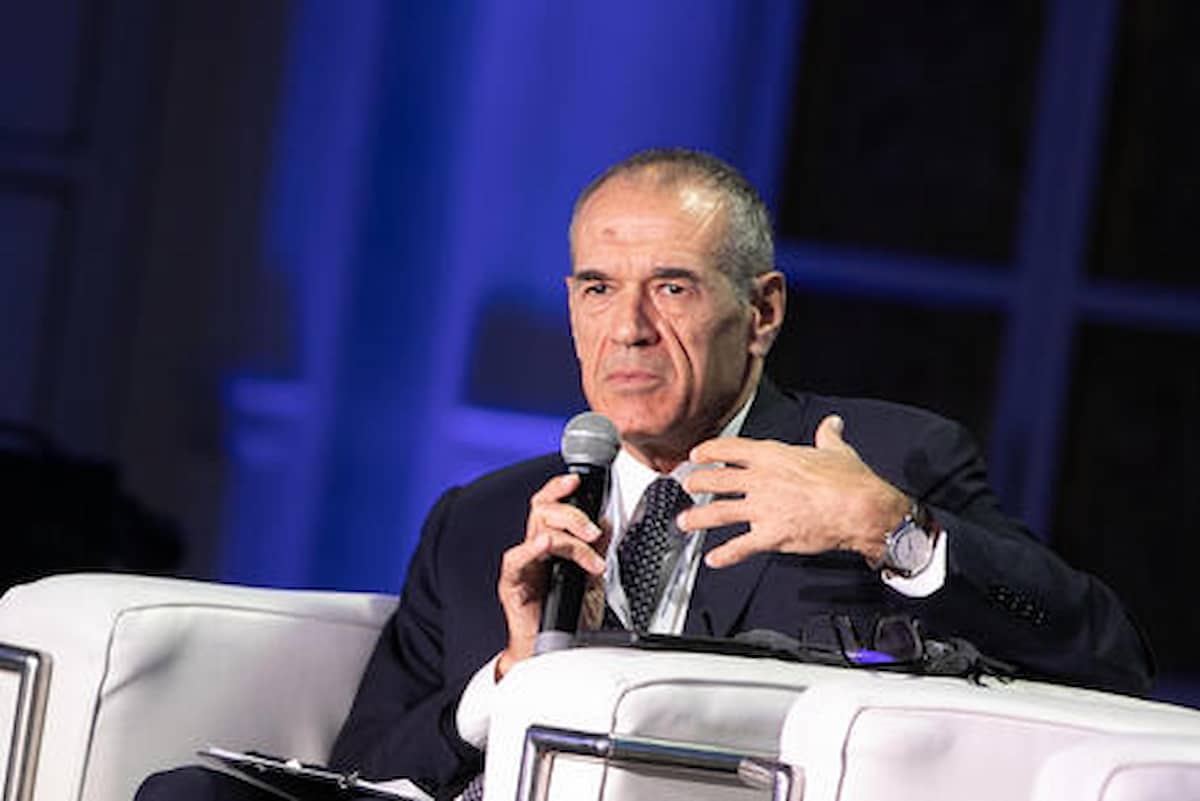 Patrimoniale? non serve, fermare l’inflazione? si può: ecco la ricetta Cottarelli, dare aiuto solo ai più deboli